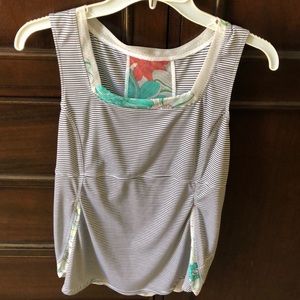 Lululemon Athletica 2pc tank w/removable arm cover